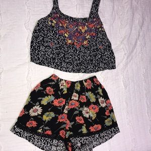 Floral 2 piece set!